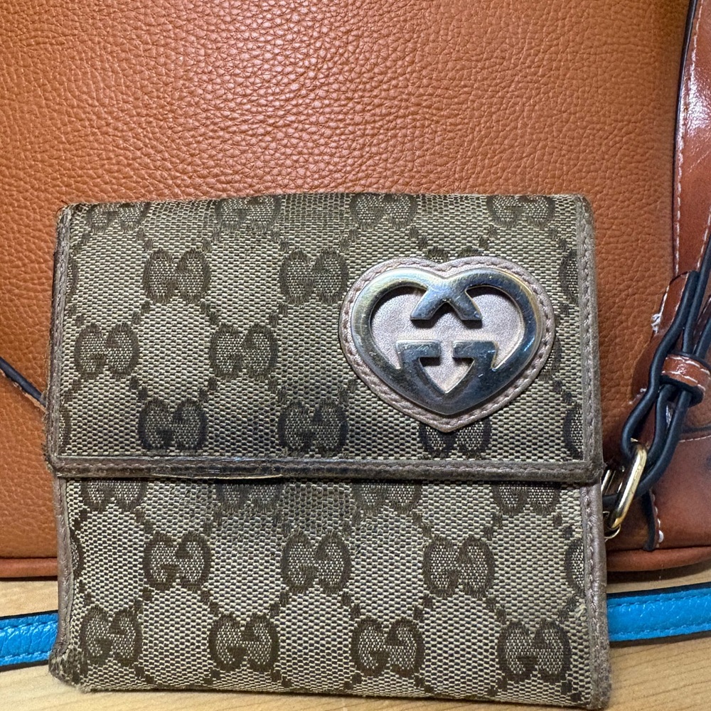 Gucci Brown Monogram Heart Wallet pink